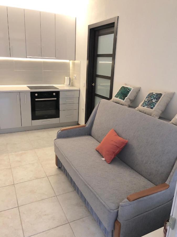 Appartement Жд Вокзал Пр Победы 67-В Метро Нивки Парк Шулявка à Kiev Extérieur photo