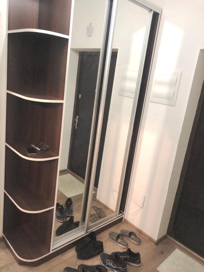 Appartement Жд Вокзал Пр Победы 67-В Метро Нивки Парк Шулявка à Kiev Extérieur photo